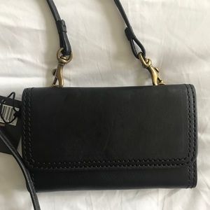 NWT Frye Claude crossbody wallet